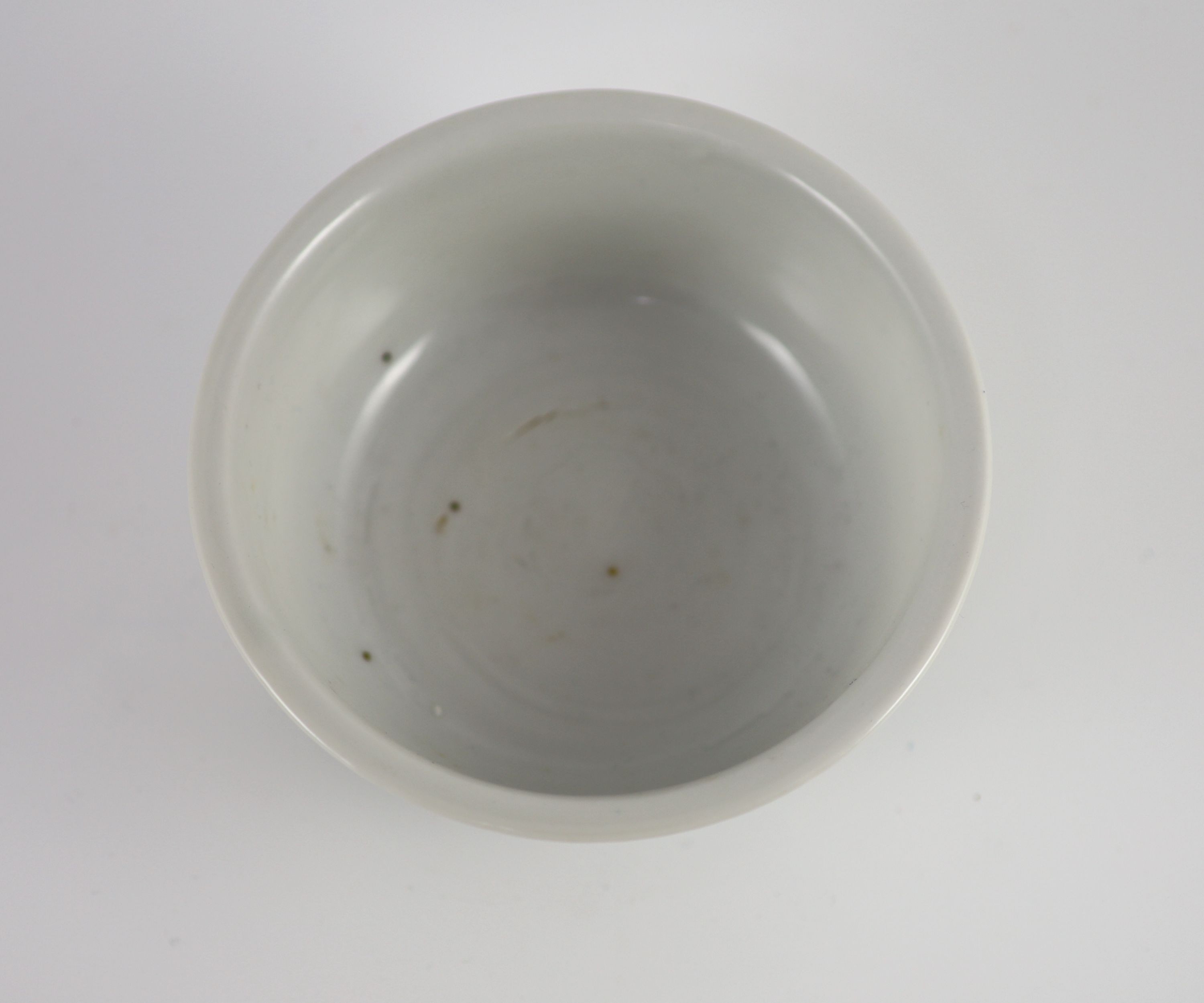 A Chinese white glazed bowl, mid-Ming dynasty, 15th/16th century, 14.5cm diameter